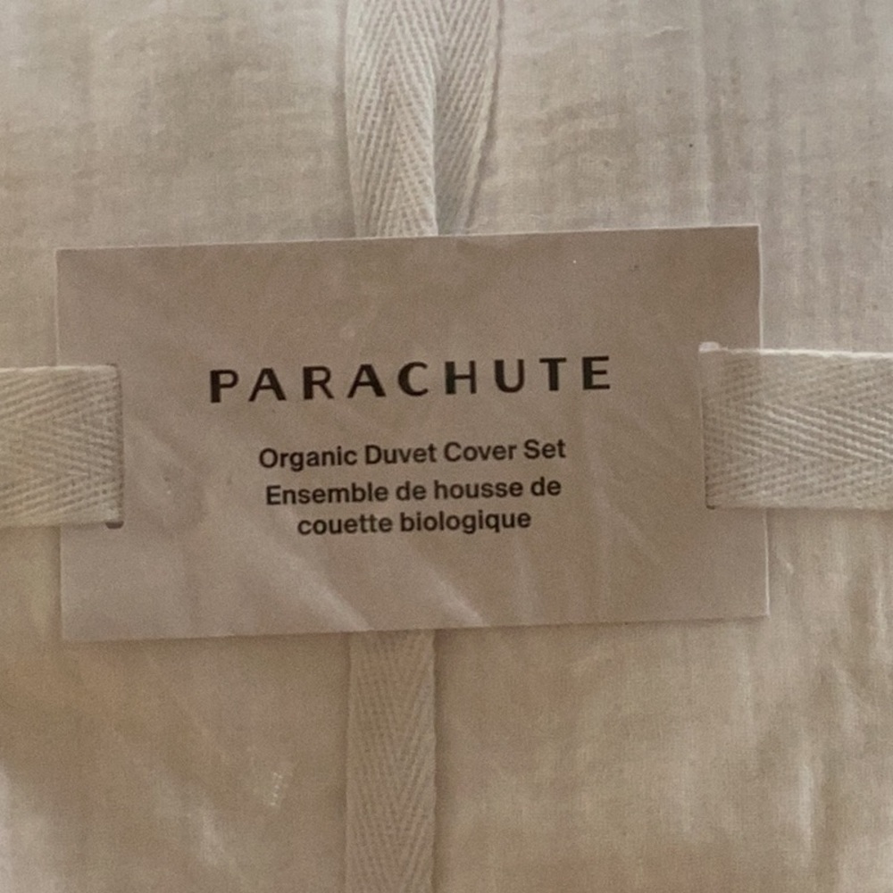PARACHUTE organic gauze cotton white duvet and shams- stunning